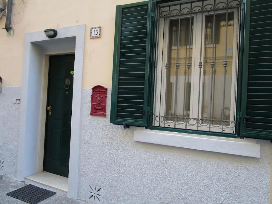Il Piccolo Eden - Private Garden Apartment ลีวอร์โน ภายนอก รูปภาพ