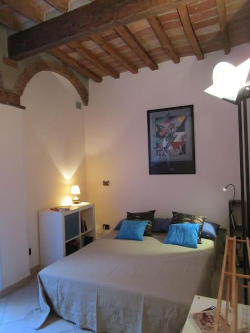 Il Piccolo Eden - Private Garden Apartment ลีวอร์โน ภายนอก รูปภาพ