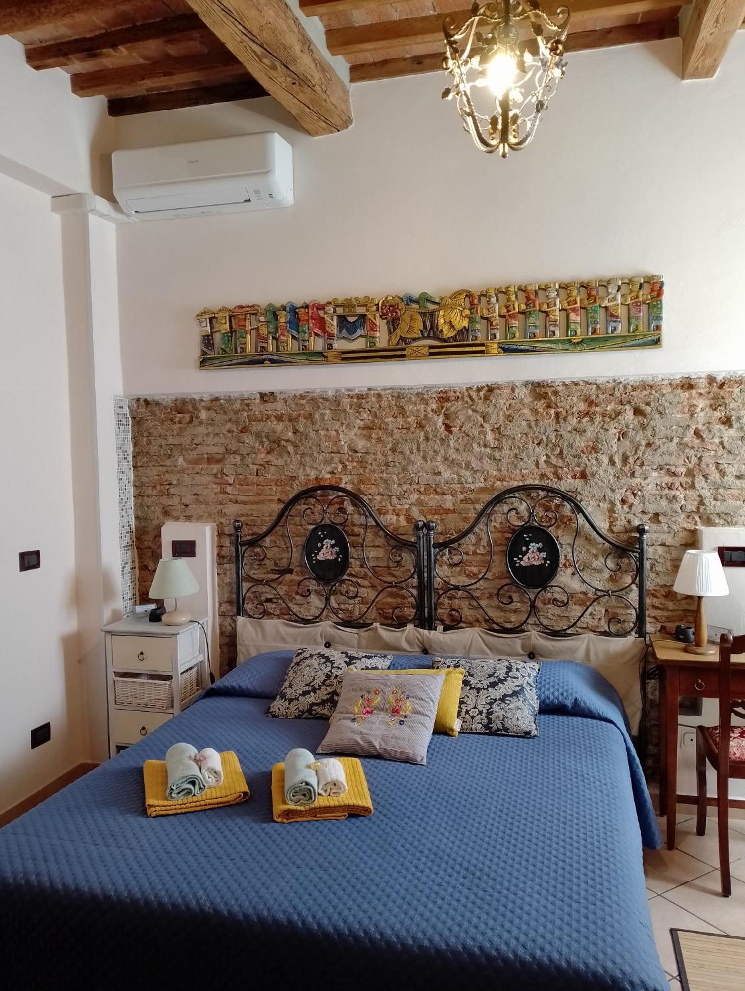 Il Piccolo Eden - Private Garden Apartment ลีวอร์โน ภายนอก รูปภาพ