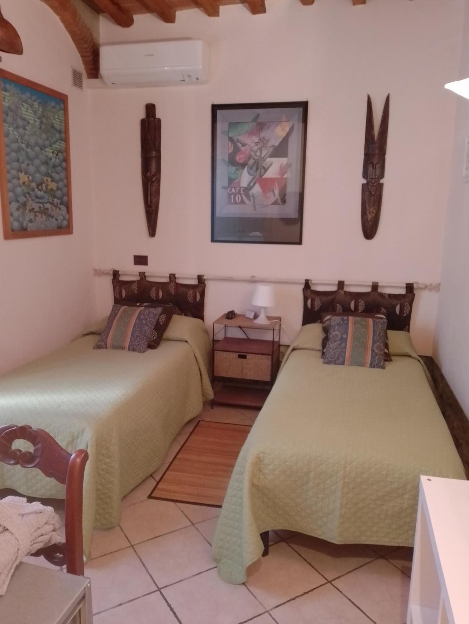 Il Piccolo Eden - Private Garden Apartment ลีวอร์โน ภายนอก รูปภาพ